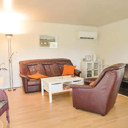 3 Bedroom Cozy In Logstor *